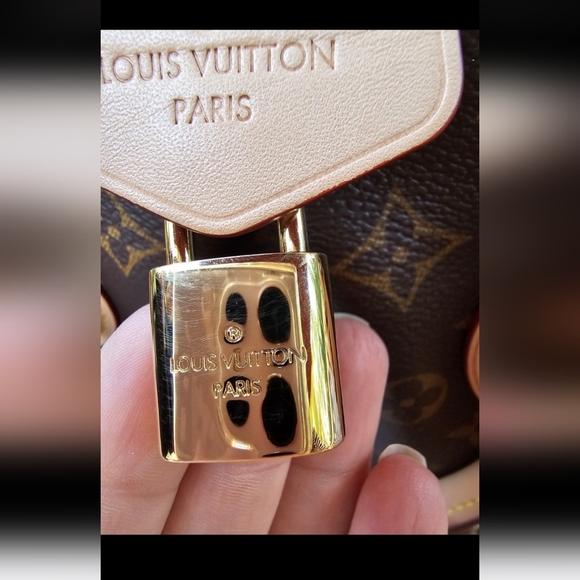 louis Vuitton handbags - Picture 6 of 11